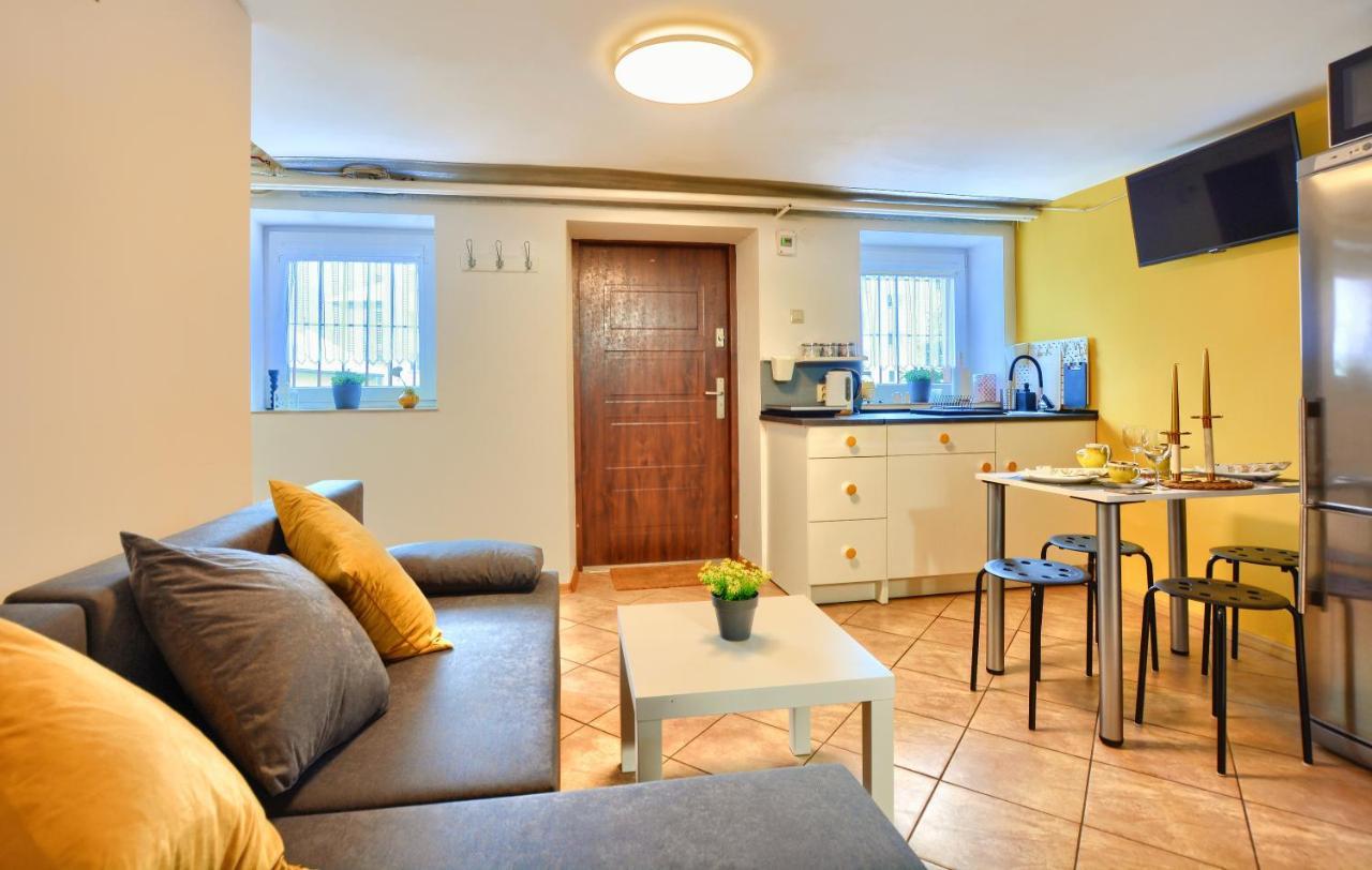 Apartament Majówka Ustrzyki Dolne Exterior foto